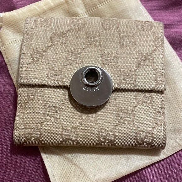 Gucci Handbags - SOLD❤️Authentic Cute Gucci mini wallet